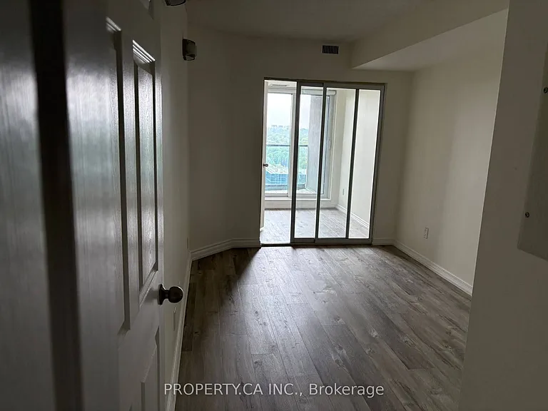 30 Harrison Garden Blvd #1906 — Photo 29