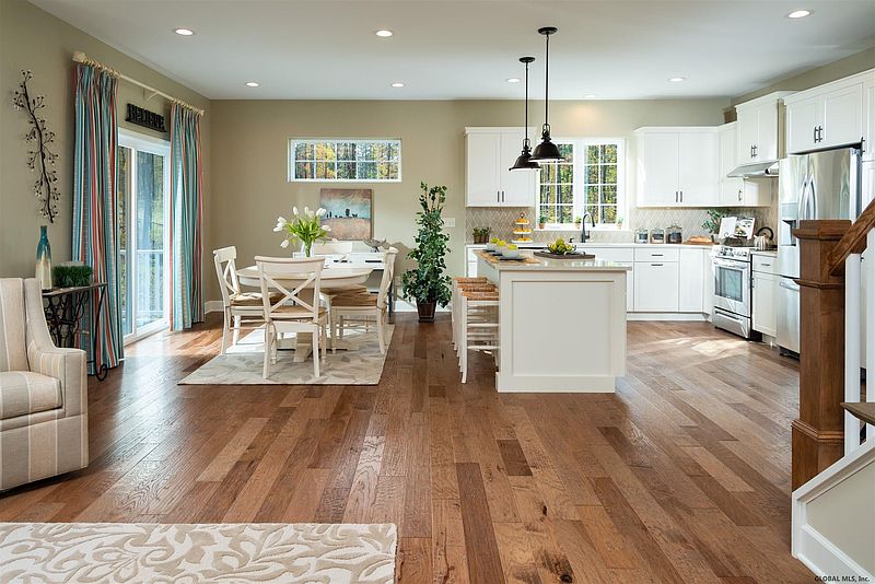 5th image of 3 SUMMERHILL Drive