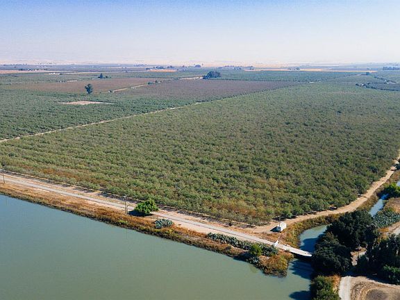 2nd image of 1 Buchanan Hollow Rd