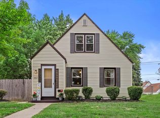 2475 S 66th St, West Allis, WI 53219