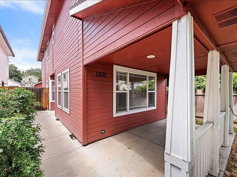 1509 S Euclid Ave — Photo 33