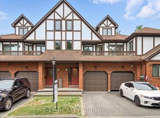 Oxford Court, Cobourg, ON K9A 5M1