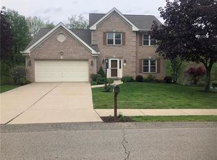 814 Brookfield Dr, Seven Fields, PA 16046