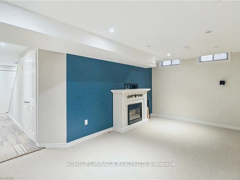2245 Pathfinder Dr — Photo 18