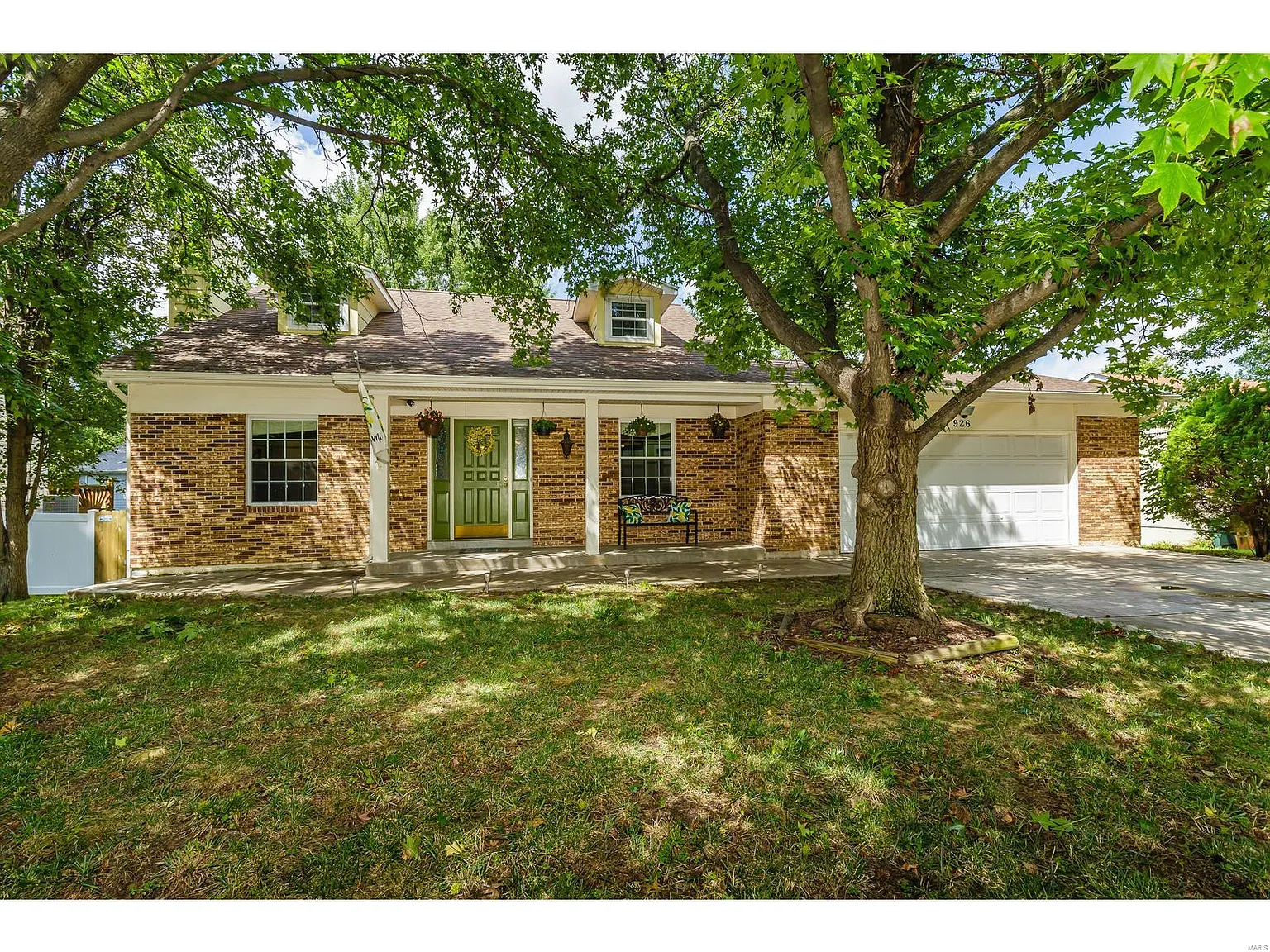 926 Guildford Ct photo 1