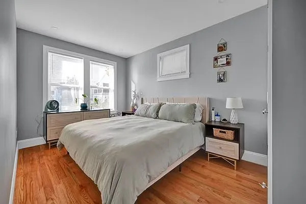 2 bed, 850 sqft, $2,900 — Photo 2