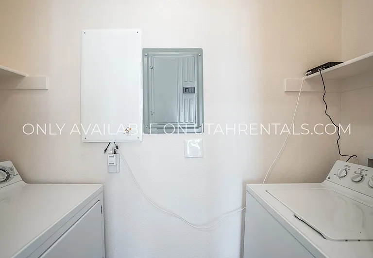 1052 Canyon Meadow Dr #3 — Photo 22