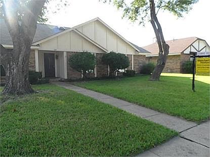 1st image of 325 Lakewood Ct