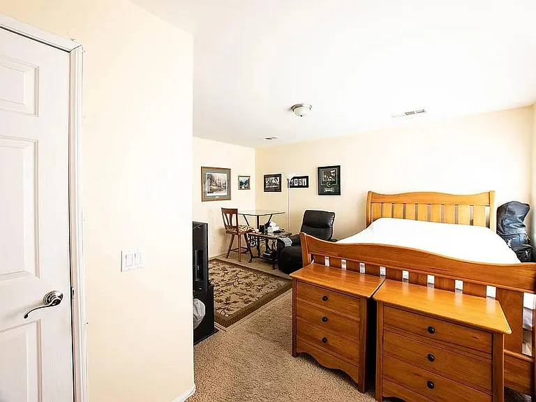 37491 Mersey St — Photo 40