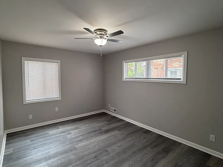 4517 Douglas Rd — Photo 9