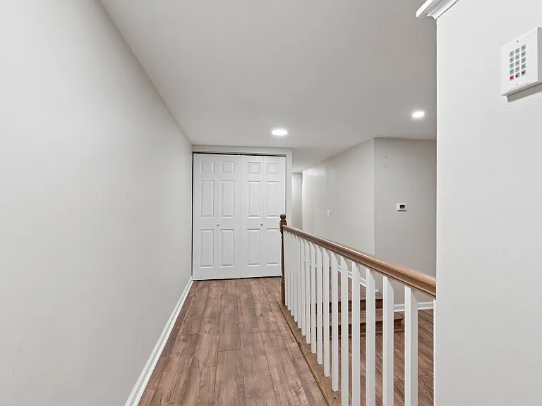 7 Silverwood Cir #3 — Photo 27