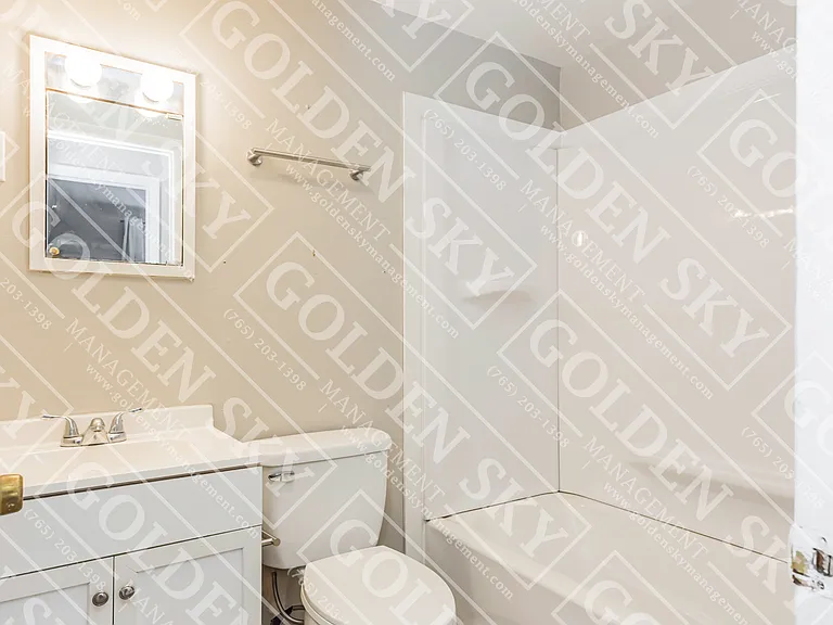 709 S Hutchinson Ave — Photo 5