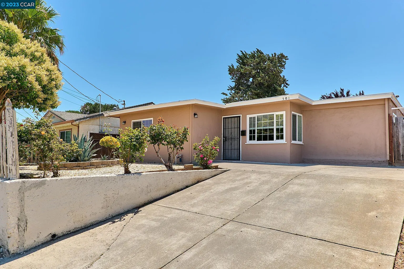 501 Marina Rd photo 1