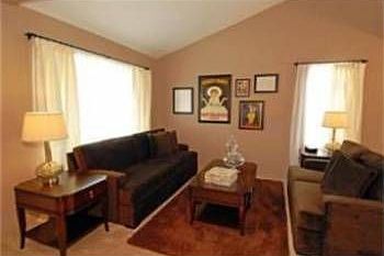 3rd image of 608 Cottage Ln