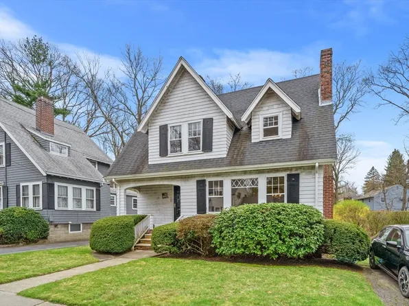 7 Chisholm Rd, Winchester, MA 01890