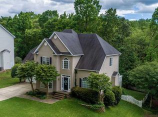 507 Neely Farm Dr, Simpsonville, SC 29680