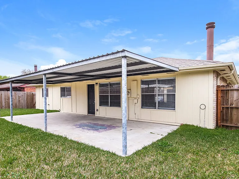 9938 Shell Rock Rd — Photo 15