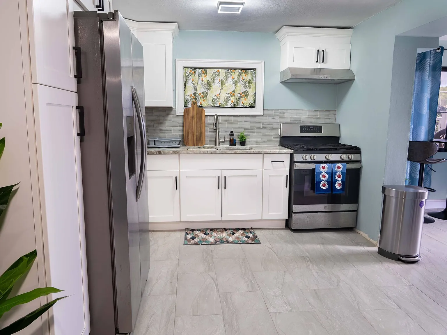 2 bed, $2,000 — Photo 2