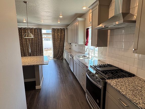 4th image of 4129 W Safflower Dr