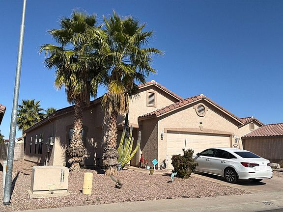 3rd image of 668 W Jardin Dr