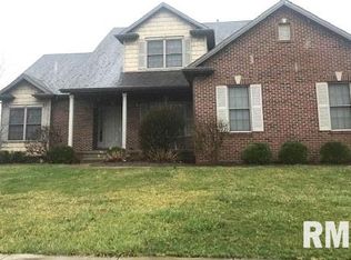 900 River Birch Ct, Chatham, IL 62629