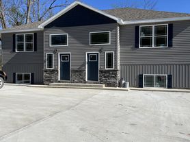 803 Broad St, Warrensburg, MO