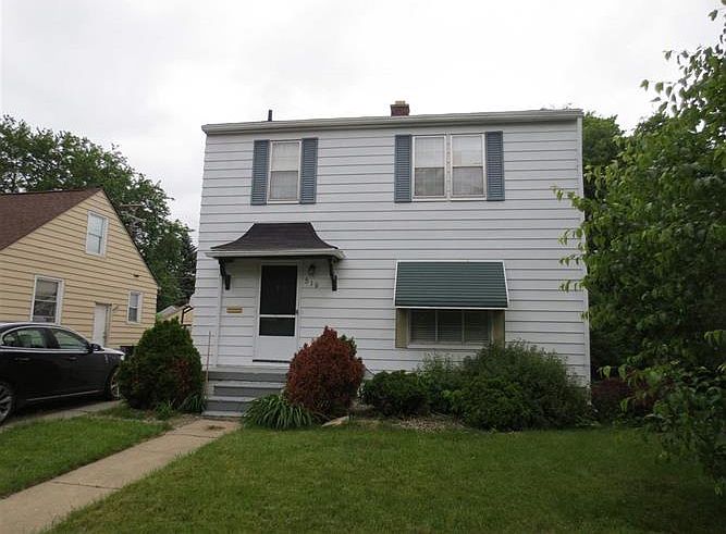 2nd image of 519 S Lynch St