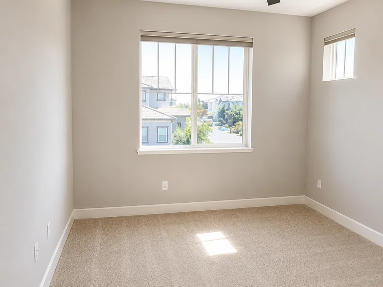 2072 Parsons Dr — Photo 9