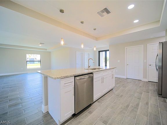 3rd image of 593 Morningmist Ln