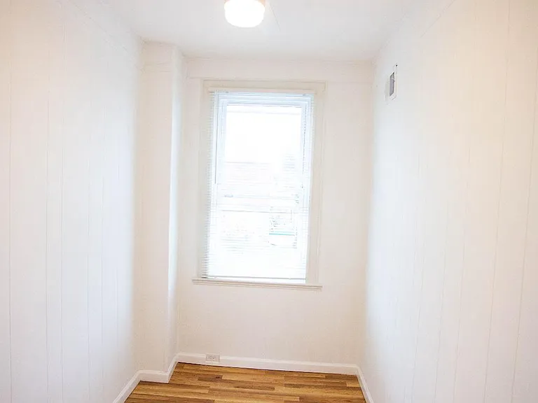 3702 Hayward Ave — Photo 11
