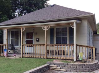 2713 Walnut St, Saint Joseph, MO 64503