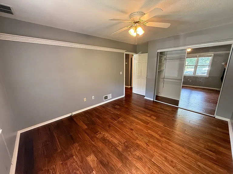 6108 Williams Rd — Photo 9