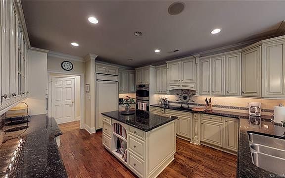 5th image of 9301 White Ibis Ct