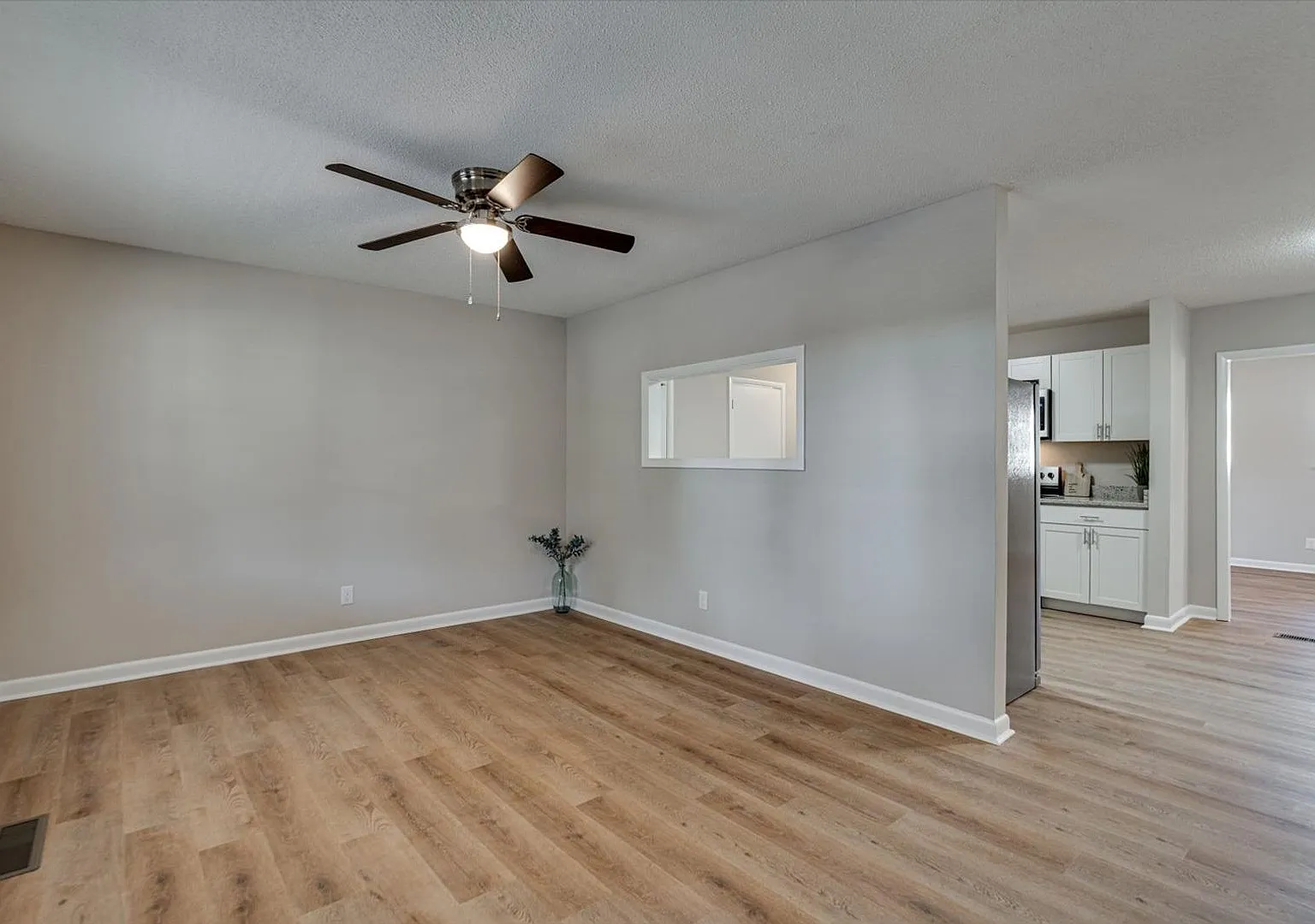 Recently Renovated 3-BR 1.5-BA Home in HixsonRoom to Live and Store! — Photo 3