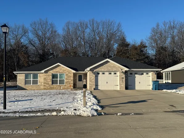307 Dover Dr, Holts Summit, MO 65043