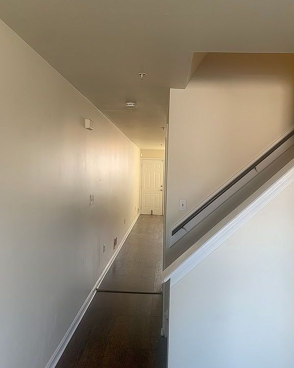 1st image of 1030 N Arlington Ave