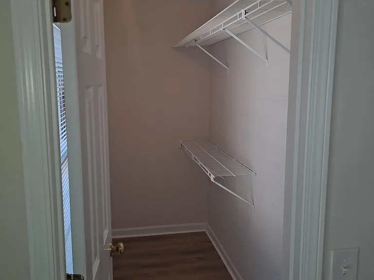 7404 Saint Charles Sq — Photo 14