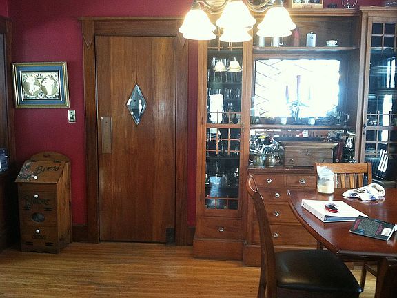4th image of 115 Park St