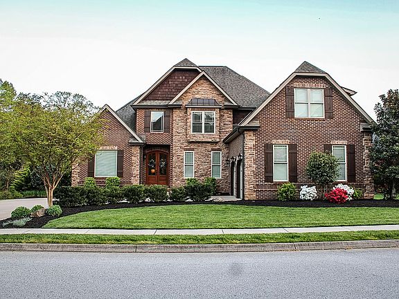 2nd image of 11956 Lakehurst Ln