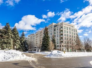 205 The Donway W #327, Toronto, ON M3B 3S5