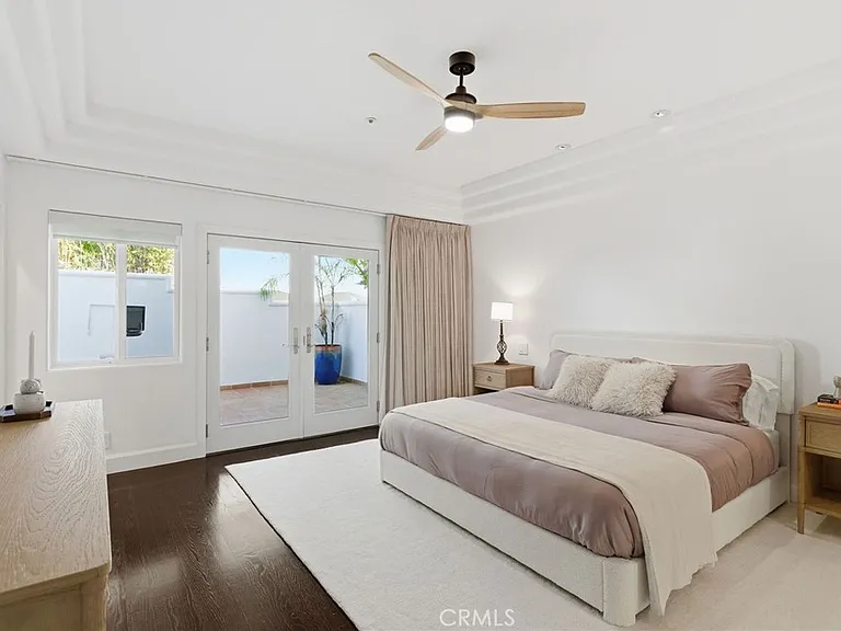 720 Manhattan Beach Blvd — Photo 27