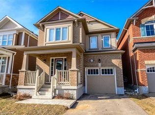 346 Apple Hill Cres, Kitchener, ON N2R0E8
