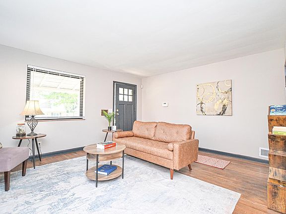 5th image of 5165 Highview Dr