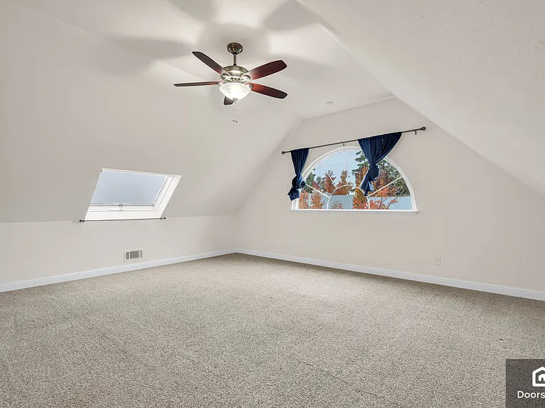 1714 Somerset Pl — Photo 29