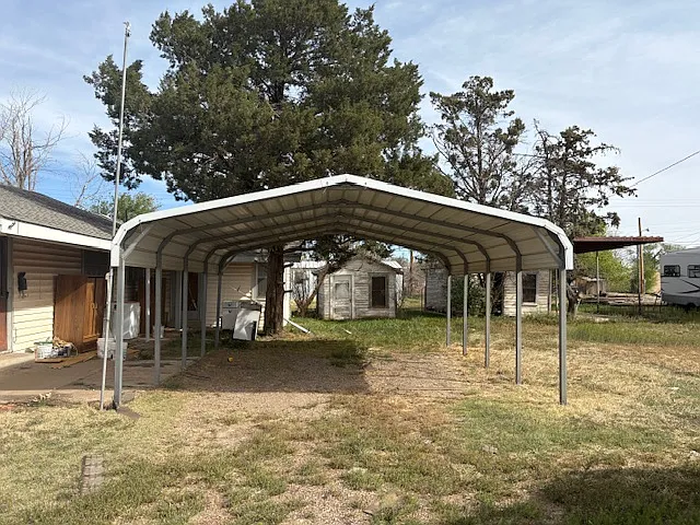 316 W Houston St — Photo 12