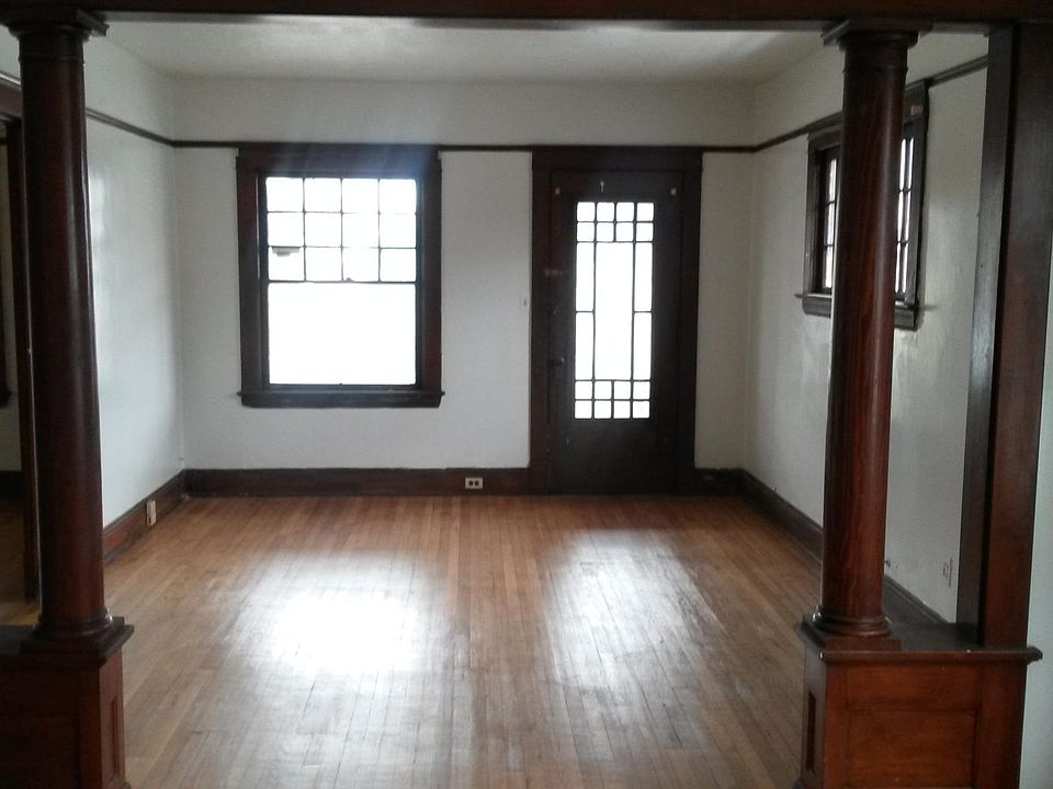 2nd image of 3601 E 106th St #1