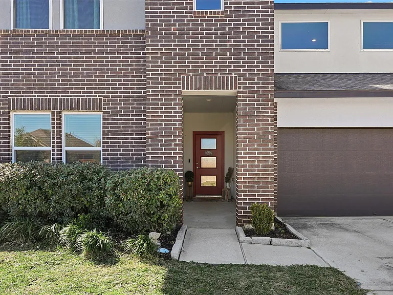 2421 Mar Vista Ln — Photo 5