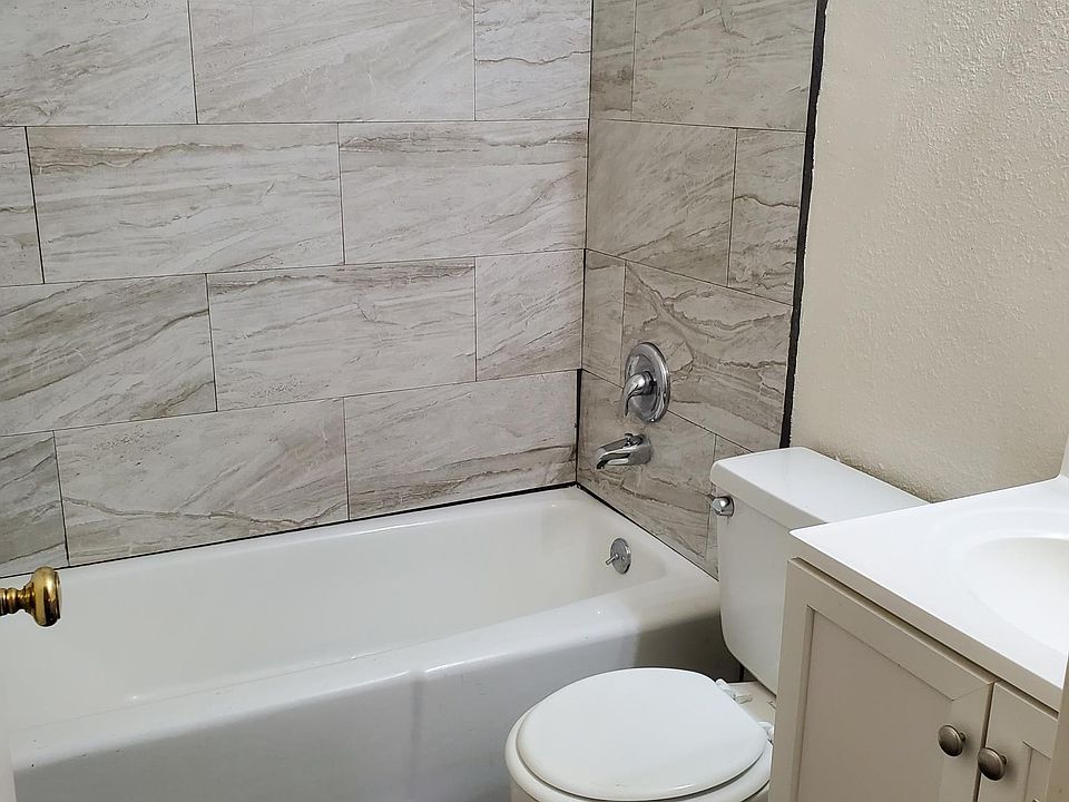 2nd image of 708 19th St