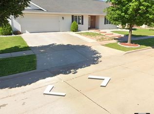 422 Kramer Ln #422, Kimberly, WI 54136