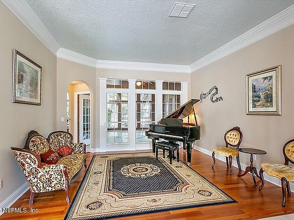 5th image of 1445 Harrington Park Dr